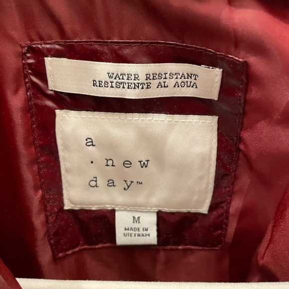 Target A New Day Dark Red Puffer Sz M - Picture 2 of 3